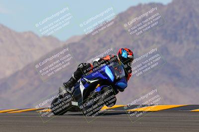 media/Oct-08-2022-SoCal Trackdays (Sat) [[1fc3beec89]]/Turn 9 (1pm)/